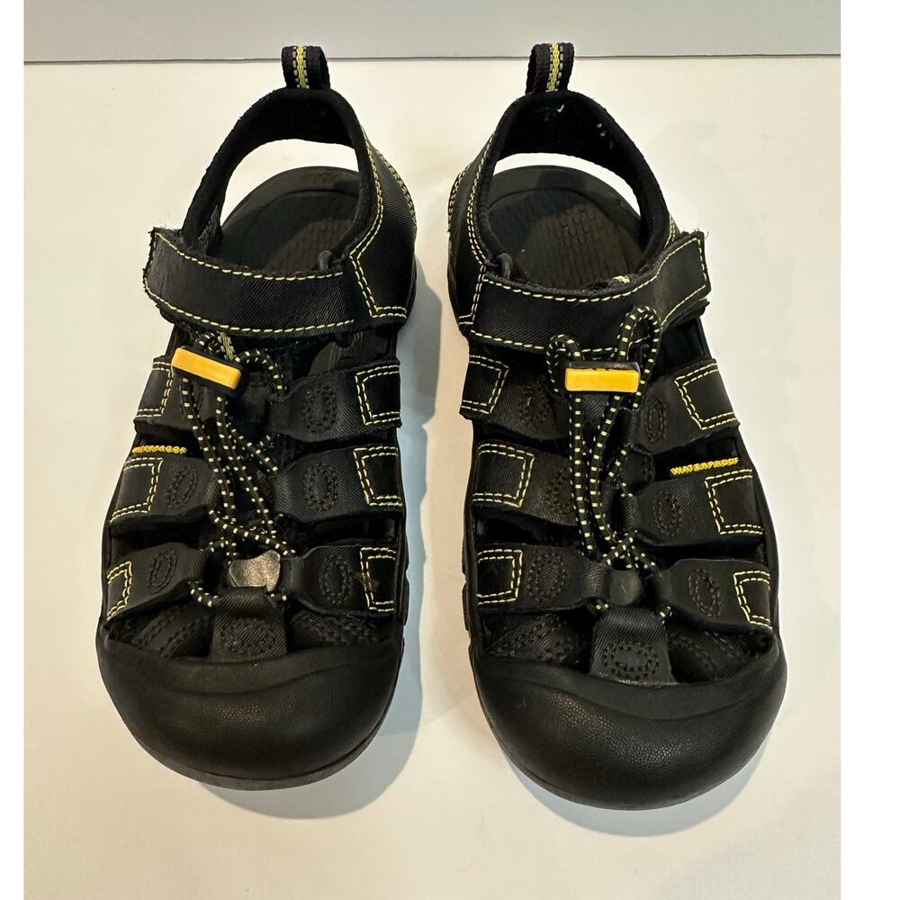 KEEN Newport Waterproof Hiking Sandals Youth Size 1 Black Outdoor Trail Shoes - Picture 3 of 8